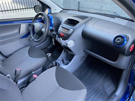 Toyota Aygo - 1.0-12V + NWE APK/Airco/Elekt.ramen/AUX/5-deurs - 1