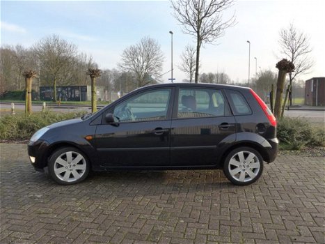 Ford Fiesta - 1.4 TDCi Futura *2e EIGENAAR*AIRCO*NIEUWE APK - 1