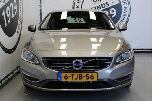 Volvo V60 - 2.0 D4 Summum 180 PK AUTOMAAT LEDER NAVIGATIE MEMORYSTOEL STOELVERWARMING UNIEKE VOLVO - 1