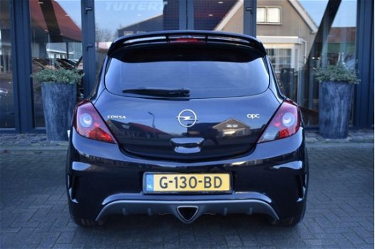 Opel Corsa - 1.6-16V T OPC [ NAVIGATIE CLIMATE CONTROLE ] - 1