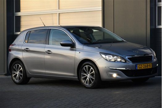 Peugeot 308 - Style 1.2 PureTech 110 Navi Clima Airco - 1