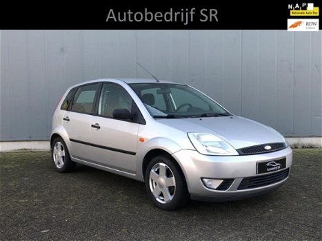 Ford Fiesta - 1.4-16V First Edition Airco / Nieuwe APK / NAP / 5 Deurs - 1