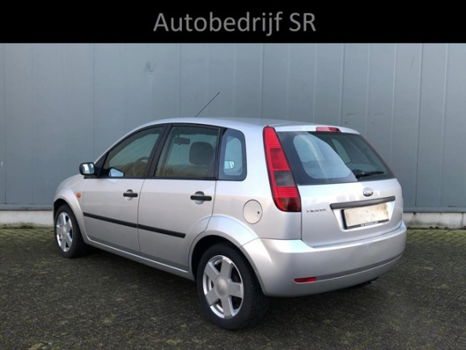 Ford Fiesta - 1.4-16V First Edition Airco / Nieuwe APK / NAP / 5 Deurs - 1