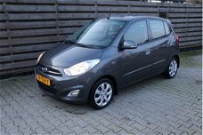 Hyundai i10 - 1.2 i-Motion Cool airco / afneembare trekhaak / 6 maand bovag garantie