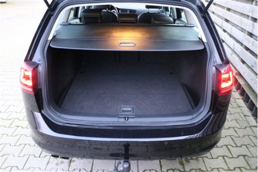 Volkswagen Golf Variant - 1.4 TSI Business Edition avigatie / trekhaak / 6 maand bovag garantie - 1