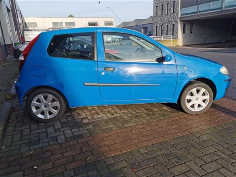 Fiat Punto - 1.4-16V Young Airco / Centrale vergrendeling - 1