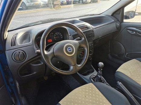 Fiat Punto - 1.4-16V Young Airco / Centrale vergrendeling - 1