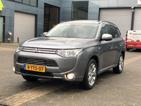 Mitsubishi Outlander - PHEV Instyle - 1