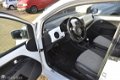 Volkswagen Up! - 1.0 move up BlueMotion - 1 - Thumbnail