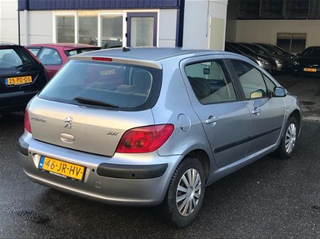 Peugeot 307 - 1.6-16V XT AUT/ Climate/ MFC/ El.raam/ NAP/ APK - 1