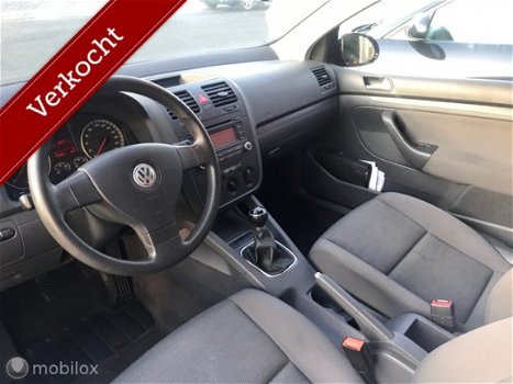 Volkswagen Golf - 1.4 Black Airco / 18 inch Zwart/Getint glas - 1