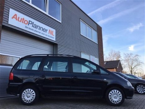 Seat Alhambra - 2.0 Stella Clima Cruise Control 7-Persoons - 1