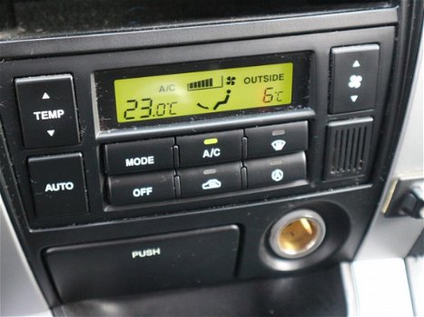 Hyundai Tucson - 2.0i Style Premium /Climate control/Cruise control - 1