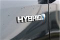 Toyota Auris - 1.8 Hybrid Executive | Navigatie | Parkeersensoren - 1 - Thumbnail