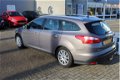 Ford Focus Wagon - 1.6 EcoBoost 150pk Titanium | Navigatie | Voorruitverwarming | Trekhaak | Parkeer - 1 - Thumbnail
