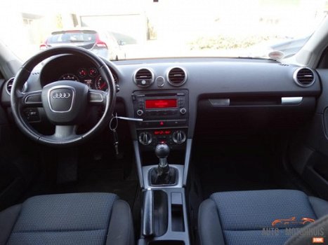 Audi A3 Sportback - 1.4 TFSI Attraction Pro Line - 1