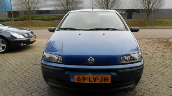 Fiat Punto - Zeer nette auto 5 deurs AIRCO 121000 Km - 1