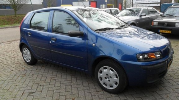 Fiat Punto - Zeer nette auto 5 deurs AIRCO 121000 Km - 1