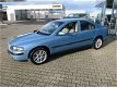 Volvo S60 - 2.4 luxe, navi, clima, cruisecontrol. zeer netjes - 1 - Thumbnail