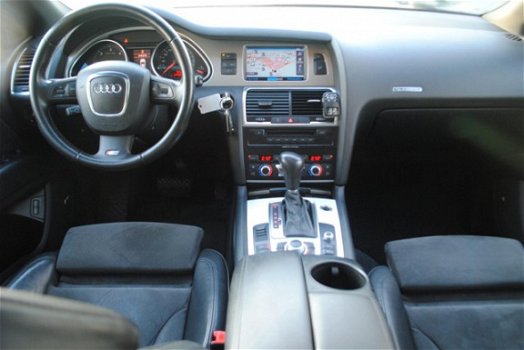 Audi Q7 - 3.0 TDI quattro Pro Line+ 5+2 S-LINE 7P - 1