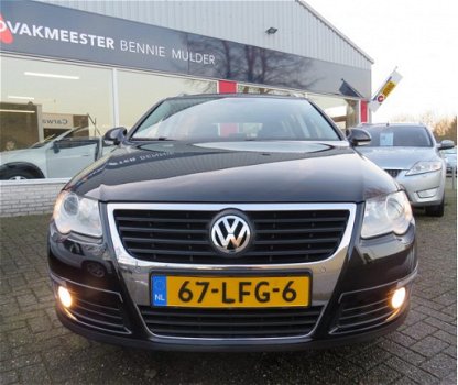 Volkswagen Passat Variant - 1.6 TDI Comfortline NAVI / AIRCO/ECC / CRUISE CONTR - 1