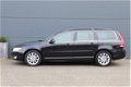 Volvo V70 - 2.0 D4 Nordic+ Standkachel| Stoelverwarming| Leder| Parkeersensoren V+A - 1 - Thumbnail