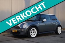 Mini Mini Cooper - 1.6 S | Panorama | Xenon | PDC | Leer | Cruise | 17" | APK Nieuw |