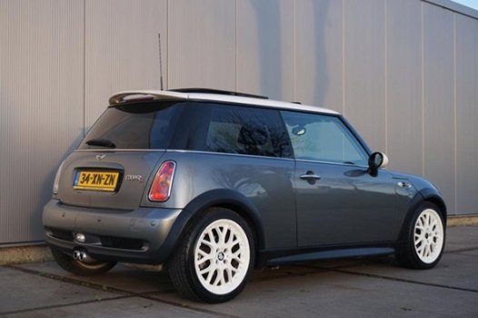 Mini Mini Cooper - 1.6 S | Panorama | Xenon | PDC | Leer | Cruise | 17