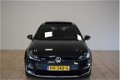 Volkswagen Golf - 1.4 TSI GTE Leder/Panoramadak/Trekhaak/Clima/Led/NED auto/Boekjes NAP - 1 - Thumbnail