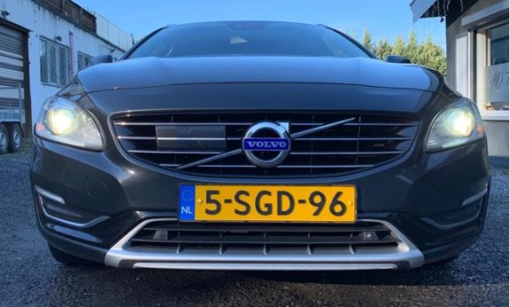 Volvo V60 - HYBRID EXCL BTW R PAKKET - 1