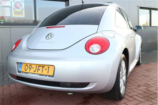 Volkswagen New Beetle - 2.0 Highline 85kw 116pk 48.000 km met NAP / Dealer onderhouden Elektr.schuif - 1