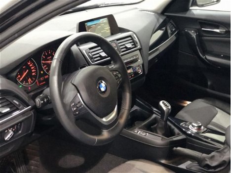BMW 1-serie - 114i Edition 75kw 5-Drs Navi F20 1600cc - 1