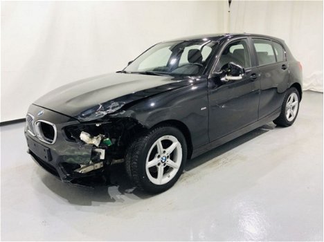 BMW 1-serie - 114i Edition 75kw 5-Drs Navi F20 1600cc - 1