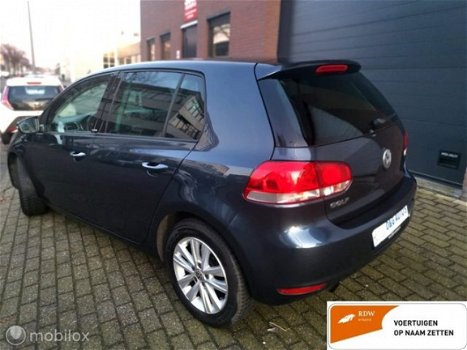 Volkswagen Golf - 1.2 TSI Highline BlueMotion - 1