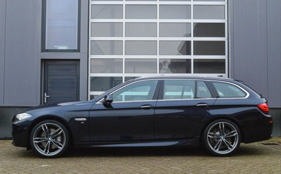 BMW 5-serie Touring - 528i M-Sport High Executive 245pk 20inch/Panorama 1e Eigenaar - 1