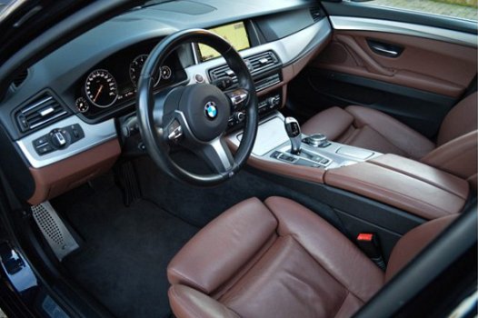 BMW 5-serie Touring - 528i M-Sport High Executive 245pk 20inch/Panorama 1e Eigenaar - 1