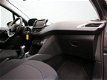Peugeot 208 - 1.2 82 pk Signature Navigatie | regen/licht sensor - 1 - Thumbnail