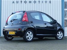 Peugeot 107 - 1.0-12V 5-DRS/ Airco/Lm velgen/NL Auto/ +Winterbanden met velg