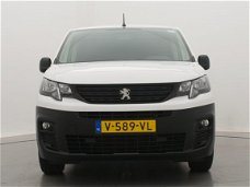Peugeot Partner - 1.6 100pk BlueHDI Premium 3-zits | Navigatie | Parkeersensoren | Airco |