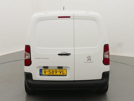 Peugeot Partner - 1.6 100pk BlueHDI Premium 3-zits | Navigatie | Parkeersensoren | Airco | - 1