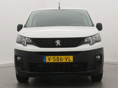 Peugeot Partner - 1.6 100pk BlueHDI Premium 3-zits | Navigatie | Parkeersensoren | Airco | - 1