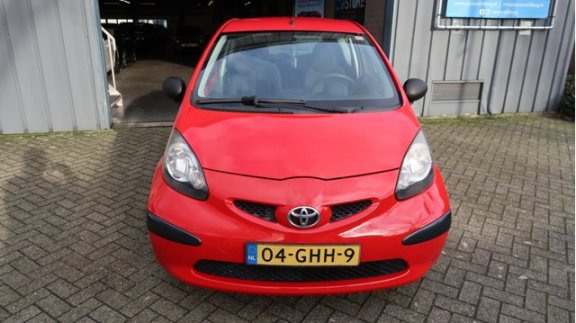 Toyota Aygo - 1.0-12V 3DE EIGENAAR/AIRCO/APK 07-2020/NAP - 1