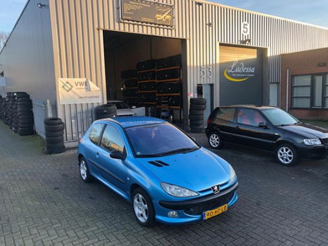 Peugeot 206 - 1.6-16V XS Airco El Ramen Cent. Deur Verg. ZONDAG OPEN - 1