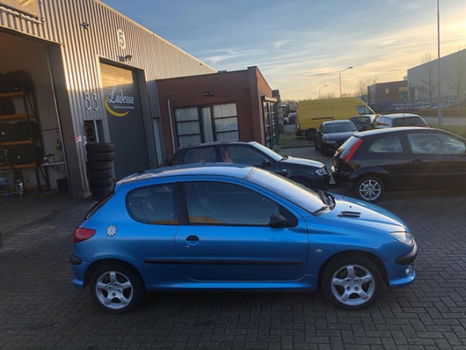 Peugeot 206 - 1.6-16V XS Airco El Ramen Cent. Deur Verg. ZONDAG OPEN - 1