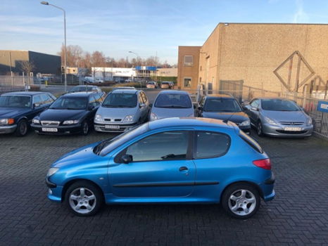 Peugeot 206 - 1.6-16V XS Airco El Ramen Cent. Deur Verg. ZONDAG OPEN - 1