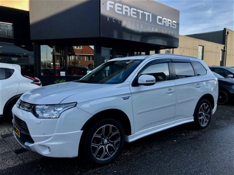 Mitsubishi Outlander - 2.0 PHEV EXECUTIVE EDITION X-LINE AUT. LEDER NAVI CAMERA AIRCO LMV PDC - 1