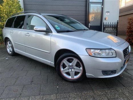 Volvo V50 - 2.0D Clima l LMV l Cruise l Stoelverwarmingl Zeer nette auto l APK 08-2020 - 1