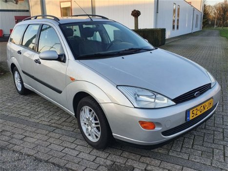 Ford Focus Wagon - 1.6I 16V AMBIENTE Nieuwe APK - 1