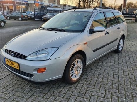 Ford Focus Wagon - 1.6I 16V AMBIENTE Nieuwe APK - 1