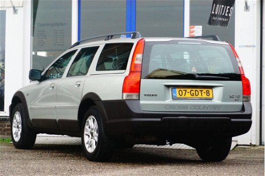 Volvo XC70 - 2.5 T Geartronic Comfort Line Cross Country AUT Schuif-/kanteldak Keurige auto - 1